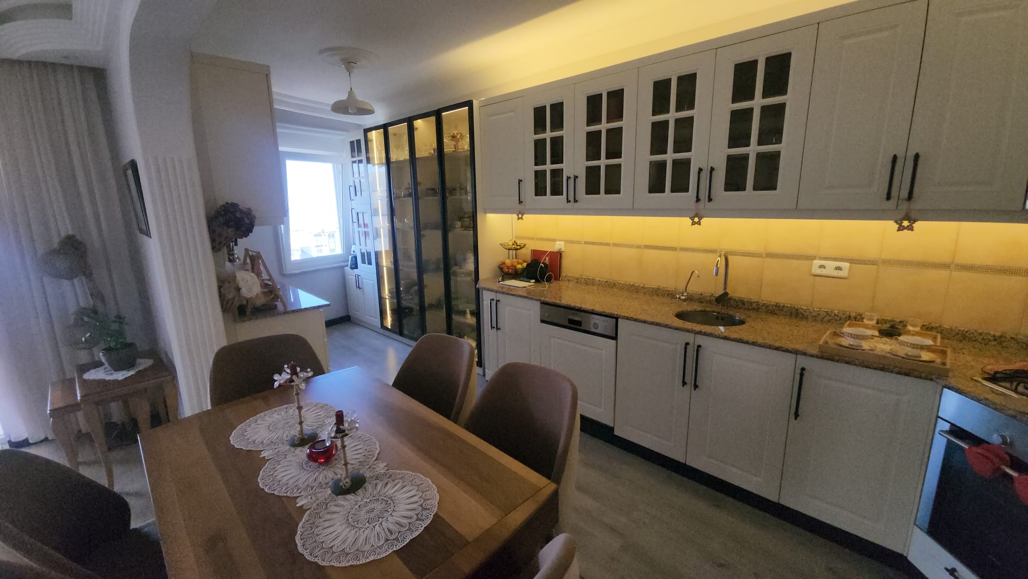 High Floor Luxury Seaview - 18