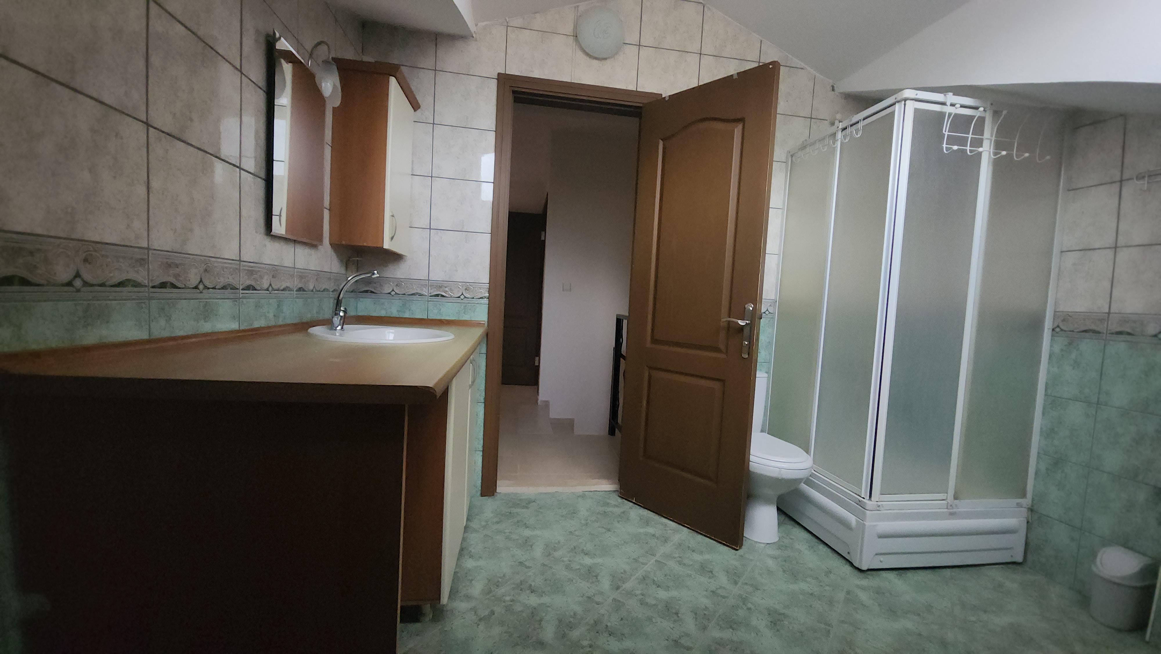 Comfortable Apartment In Tranquil Street - 13