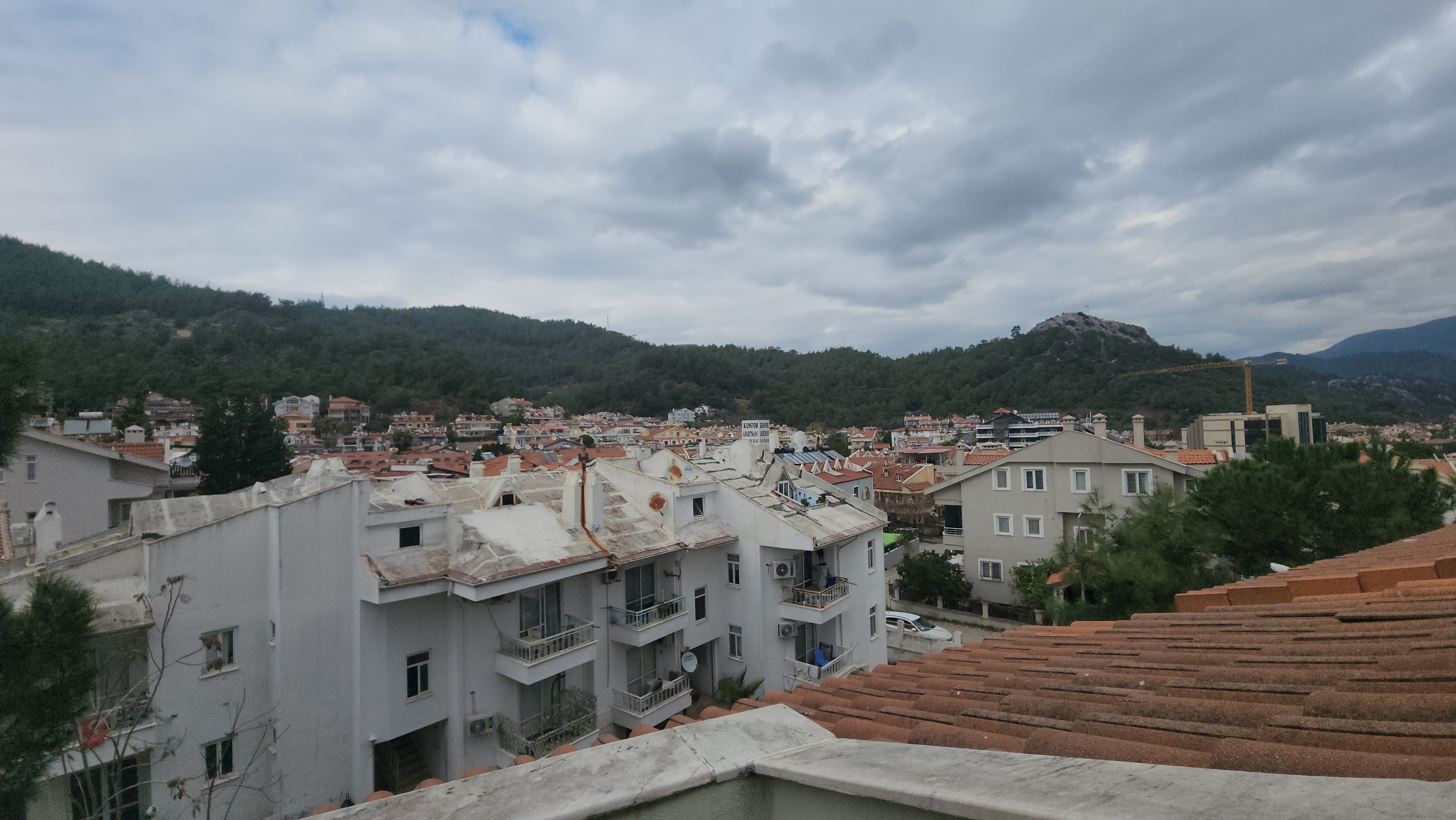 Comfortable Apartment In Tranquil Street - 12