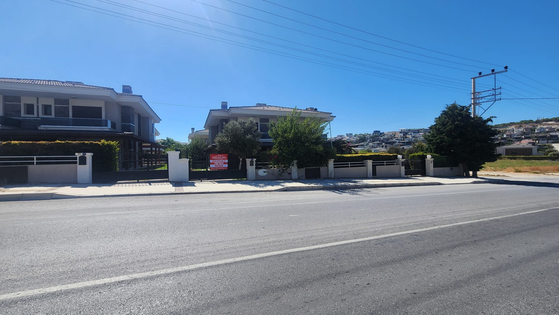 Classy Villa Near Sandy Beaches - 6